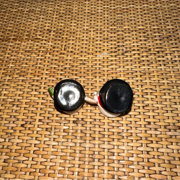 Vintage 1.5” Miniature Snowman Plastic Christmas Decor Broom Shovel Collectables - Picture 4 of 9